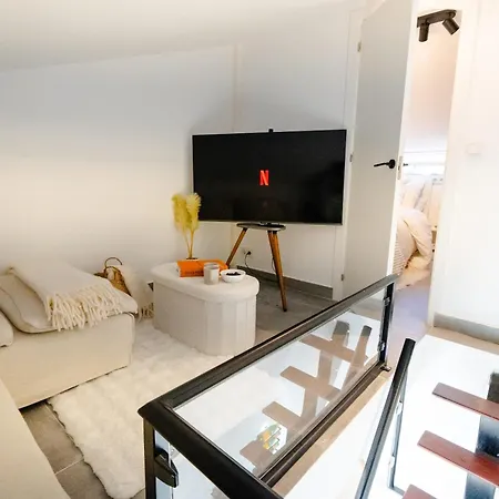 Lejlighed Penthouse 5 Min From The With Balcony And Pool Access *