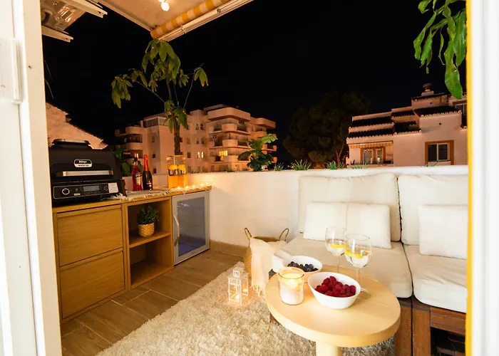 Lejlighed Penthouse 5 Min From The With Balcony And Pool Access *